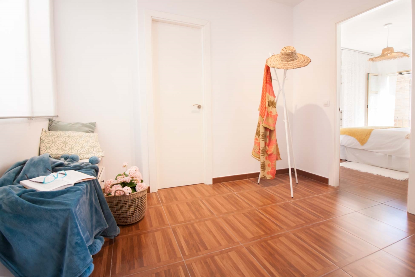 image Apartment with Balcony Cathedral Views 9