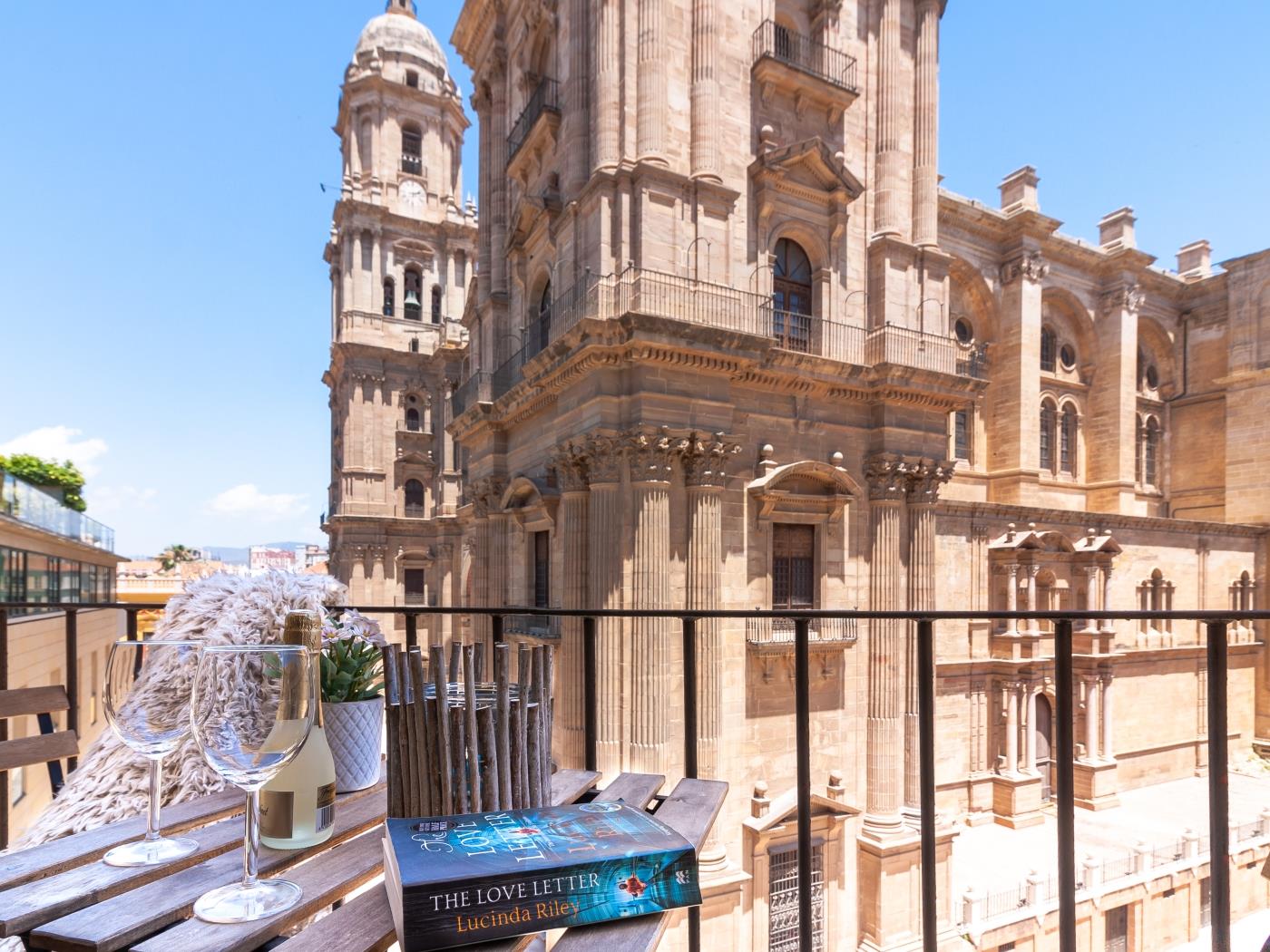 image Malaga Center Flat Cathedral Balcony Views 0