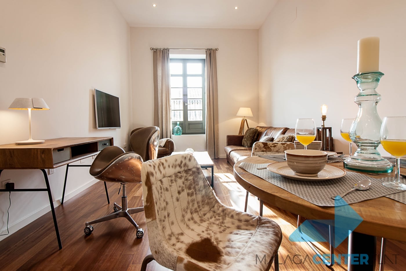 image Luxury Historic Building 0