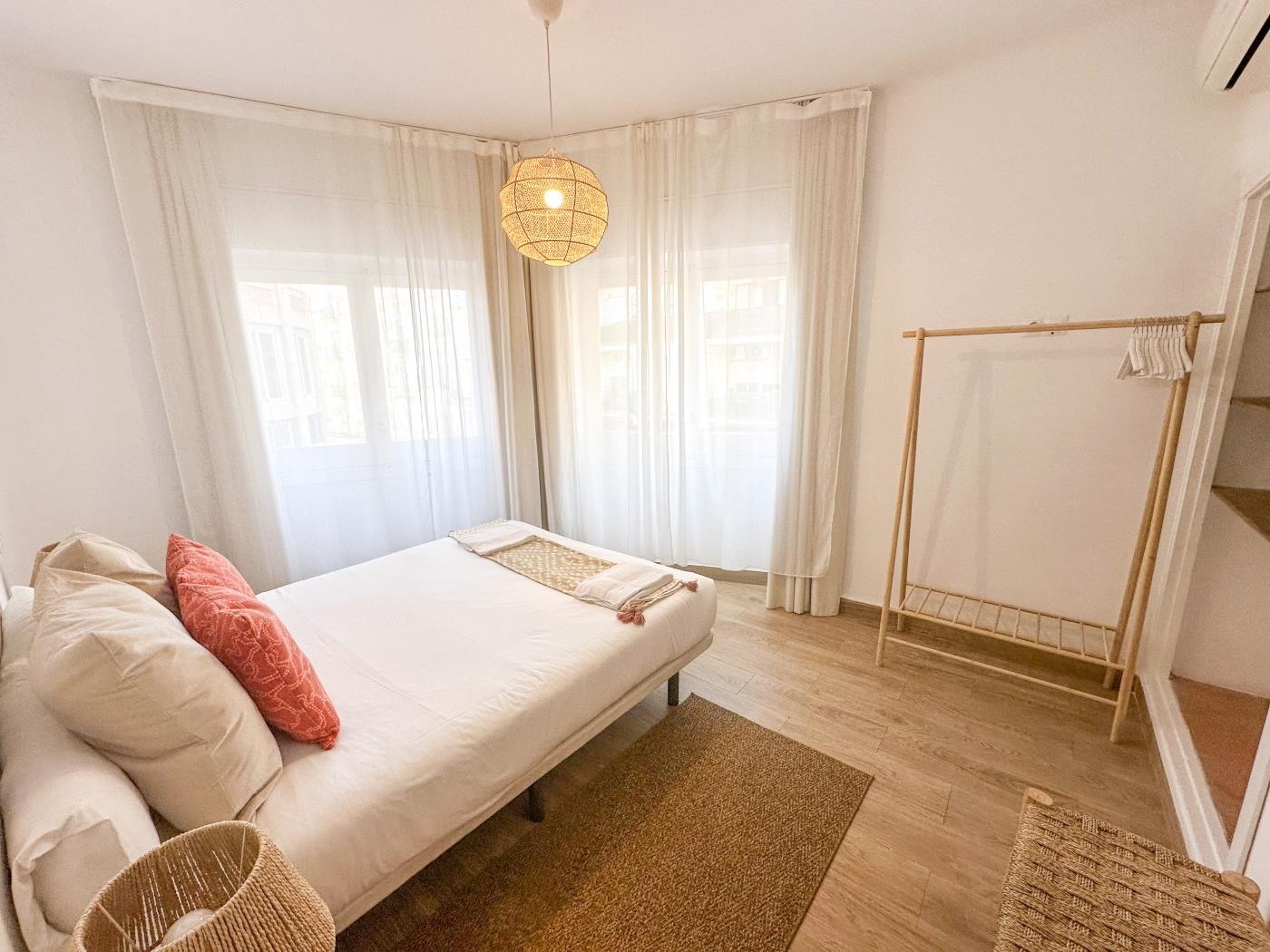 image Malaga Holidays City Center 3 bedrooms & Terrace 7