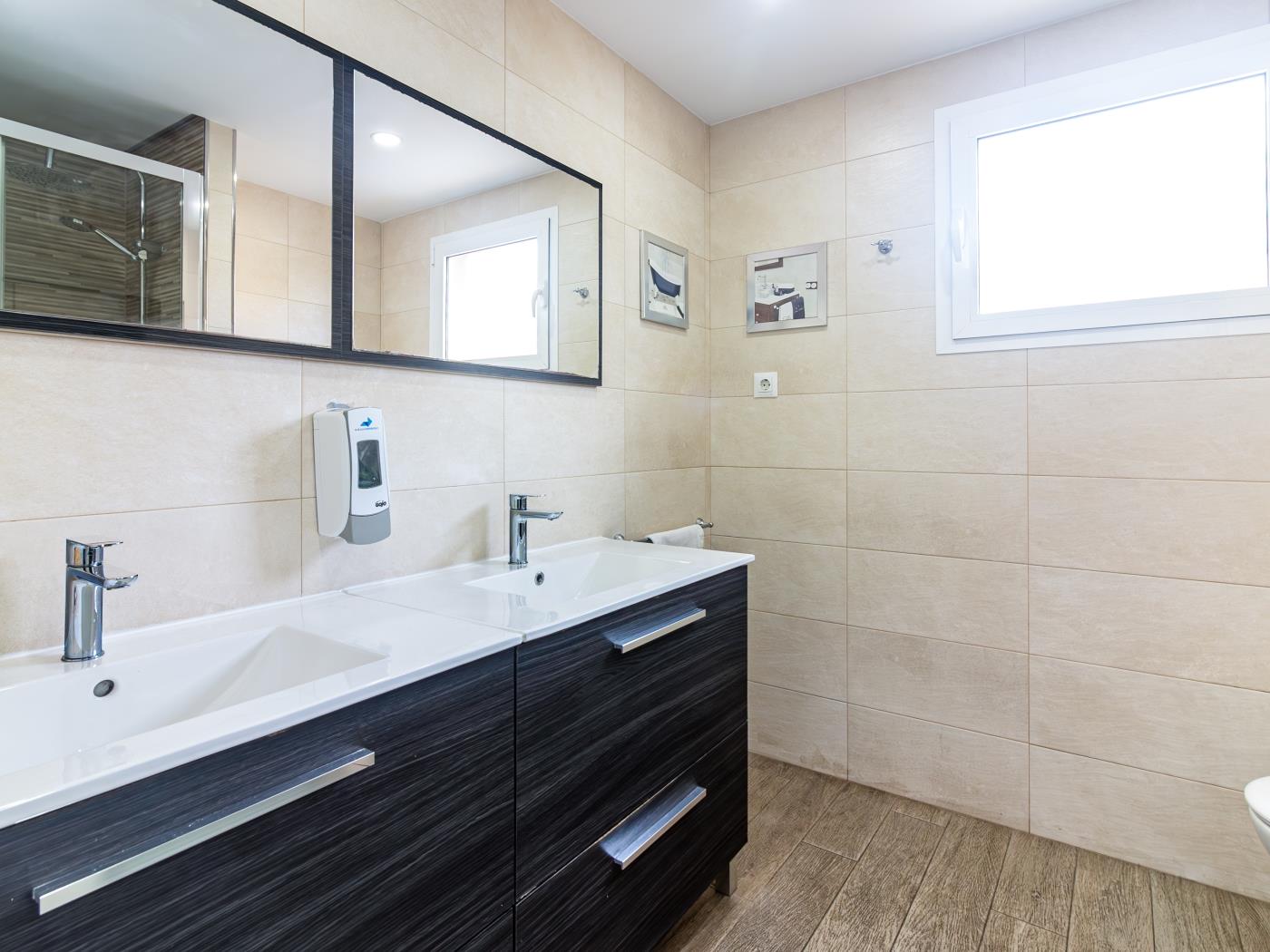 image Malaga Exclusive Beach Apartment with Terrace 15