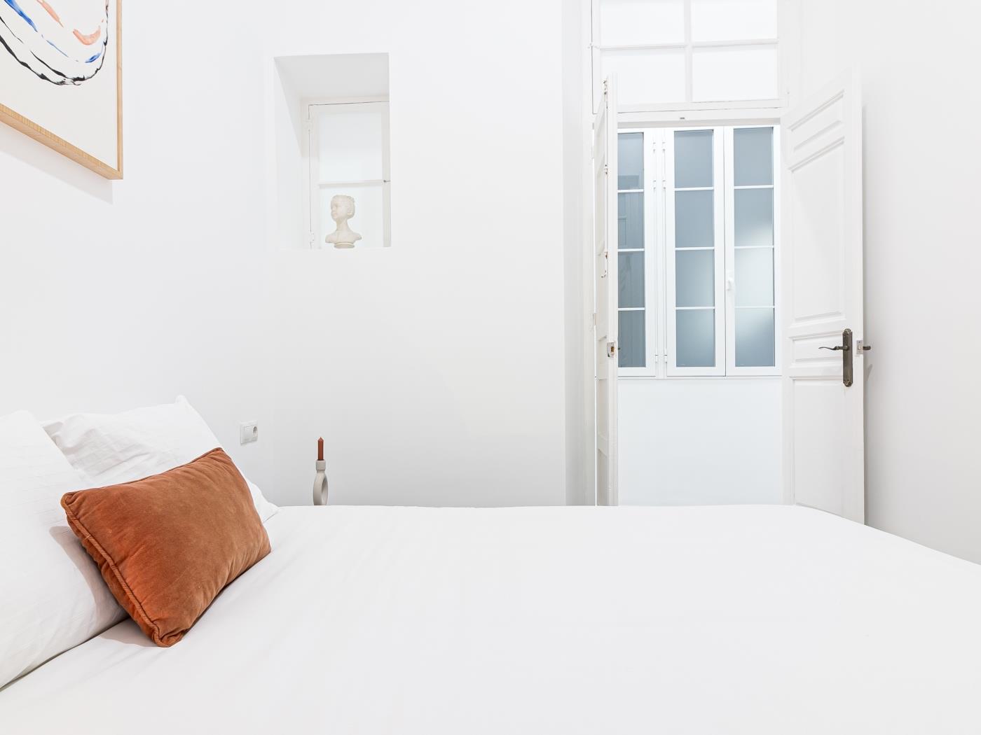 image Malaga Center Flat Balcony Picasso Plaza Merced 29