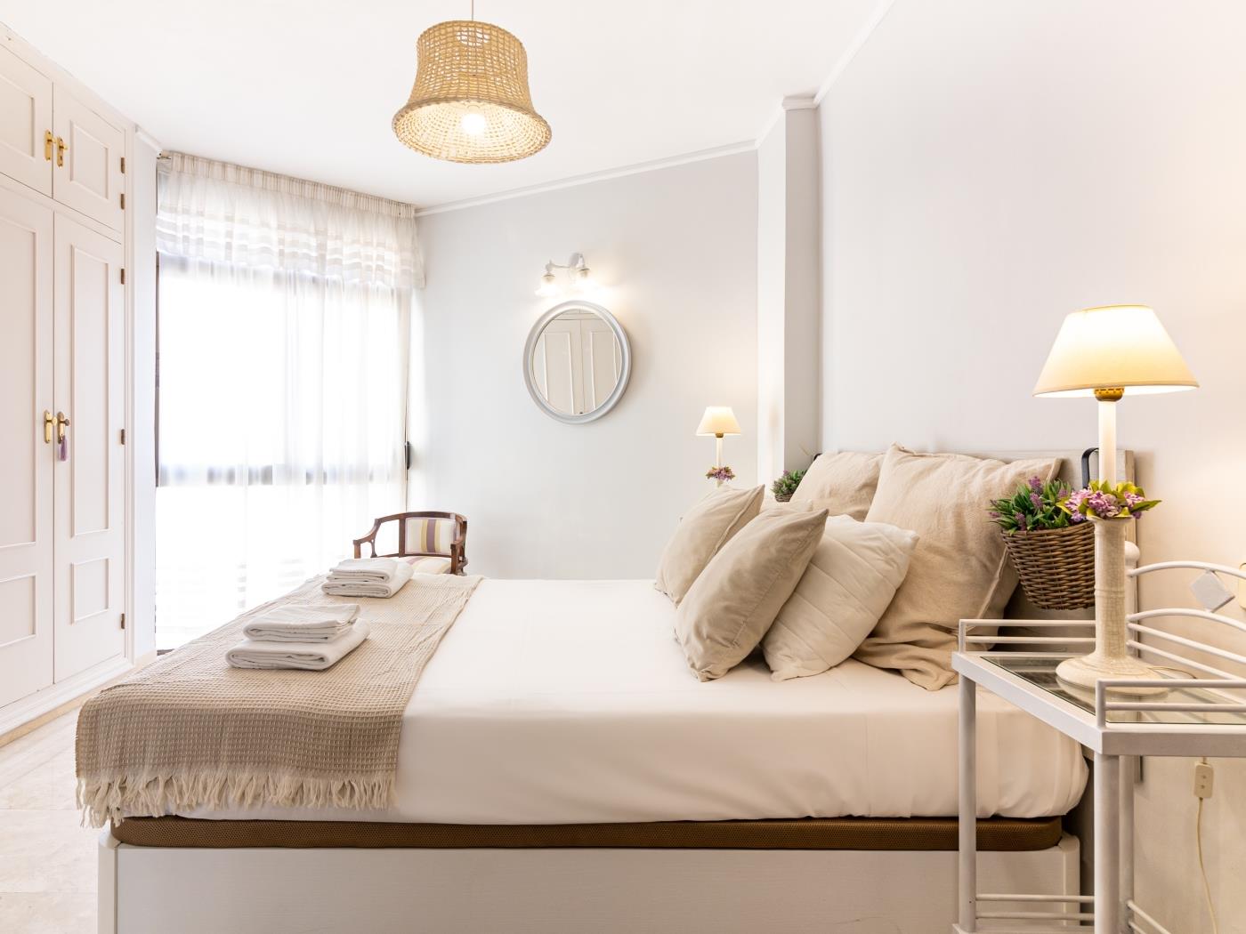 image Malaga Center Flat Exclusive 2BR Malagueta Beach Views 1
