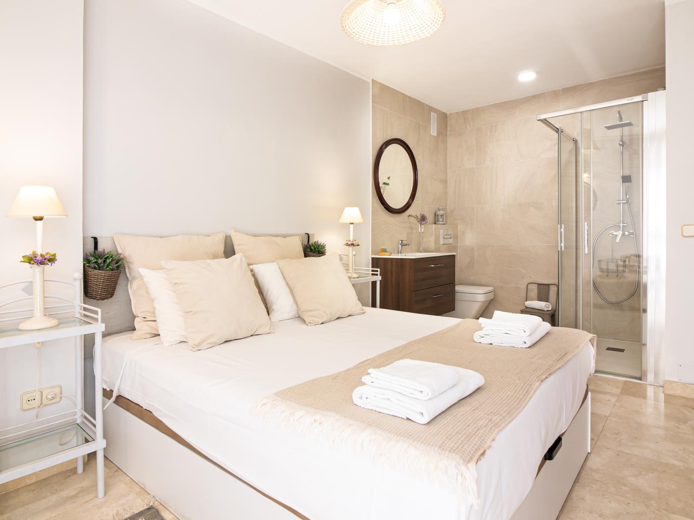 image Malaga Center Flat Exclusive 2BR Malagueta Beach Views 3