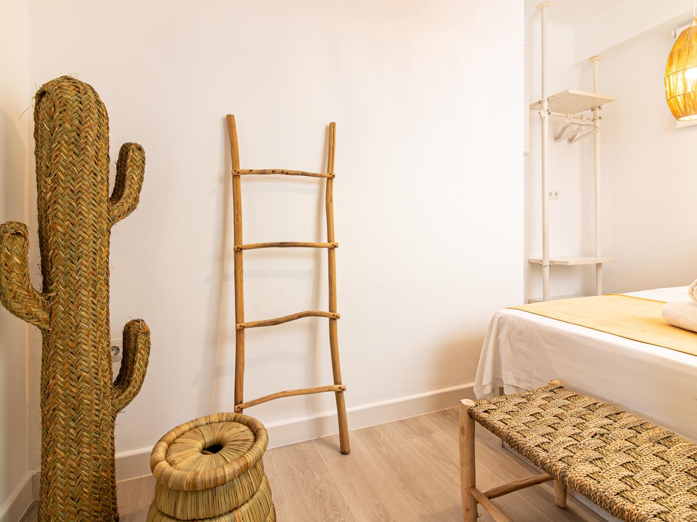 image Malaga Holidays City Center 5 bedrooms & Terrace 12