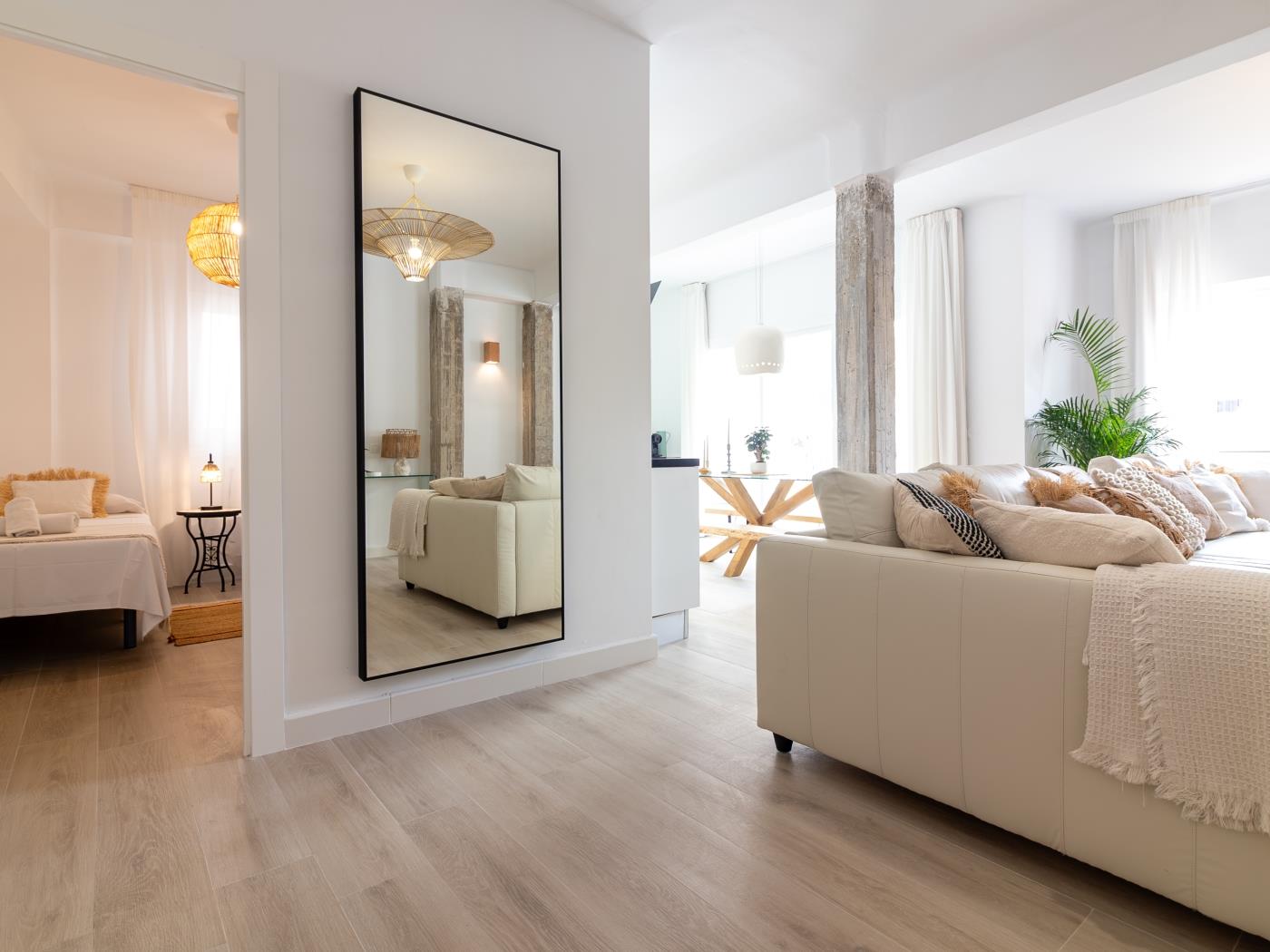 image Malaga Holidays City Center 5 bedrooms & Terrace 1