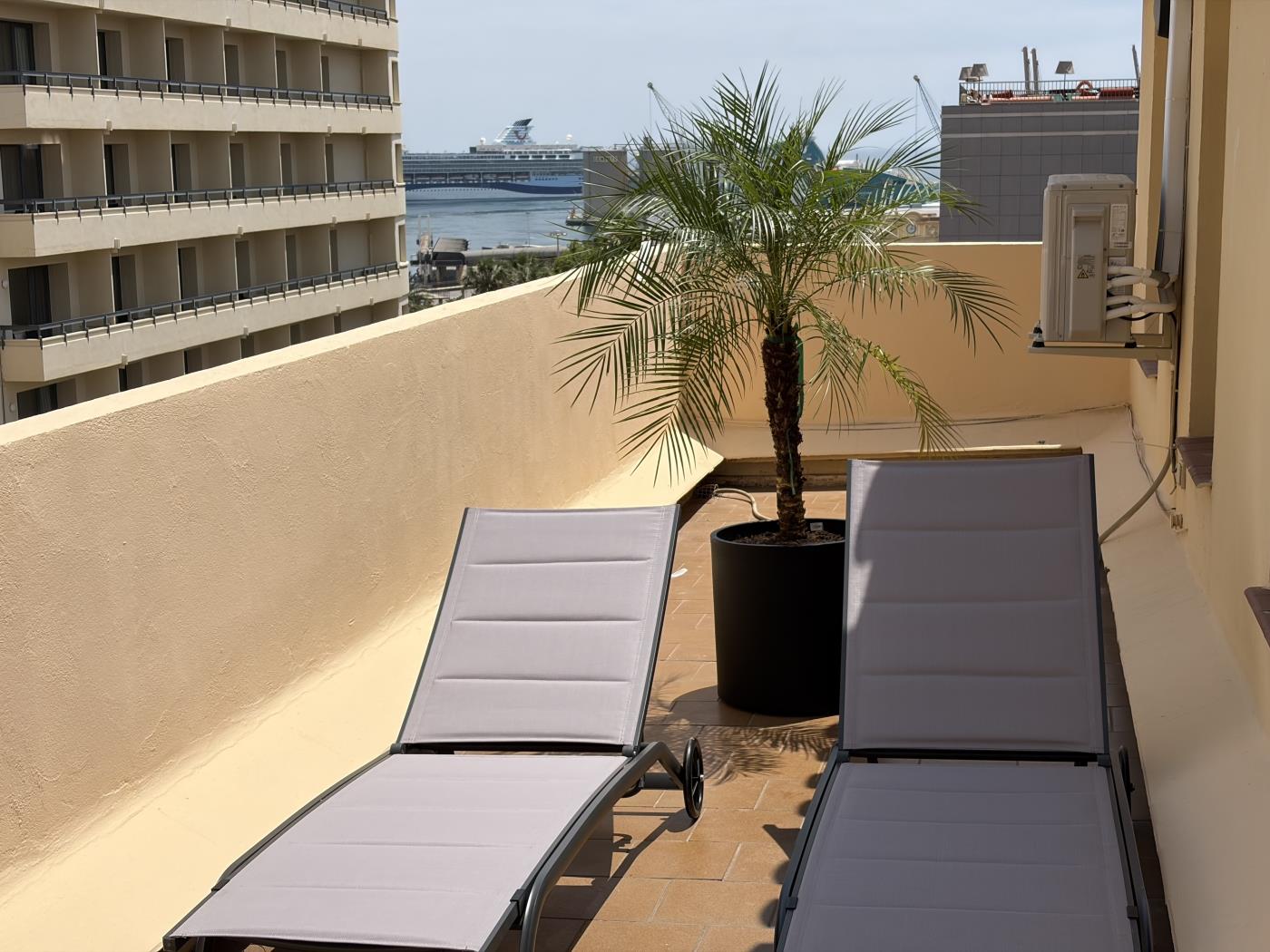 image Malaga Center Flat CATHEDRAL TERRACE VIEWS 2
