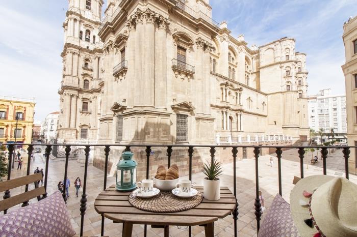 Malaga Center Flat Cathedral | Apartment with Cathedral Views, Malaga